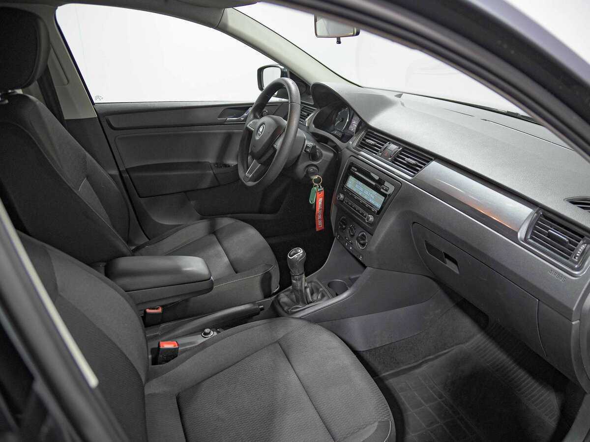 Skoda Rapid б/у, 2015, Механическая. Фото: #12