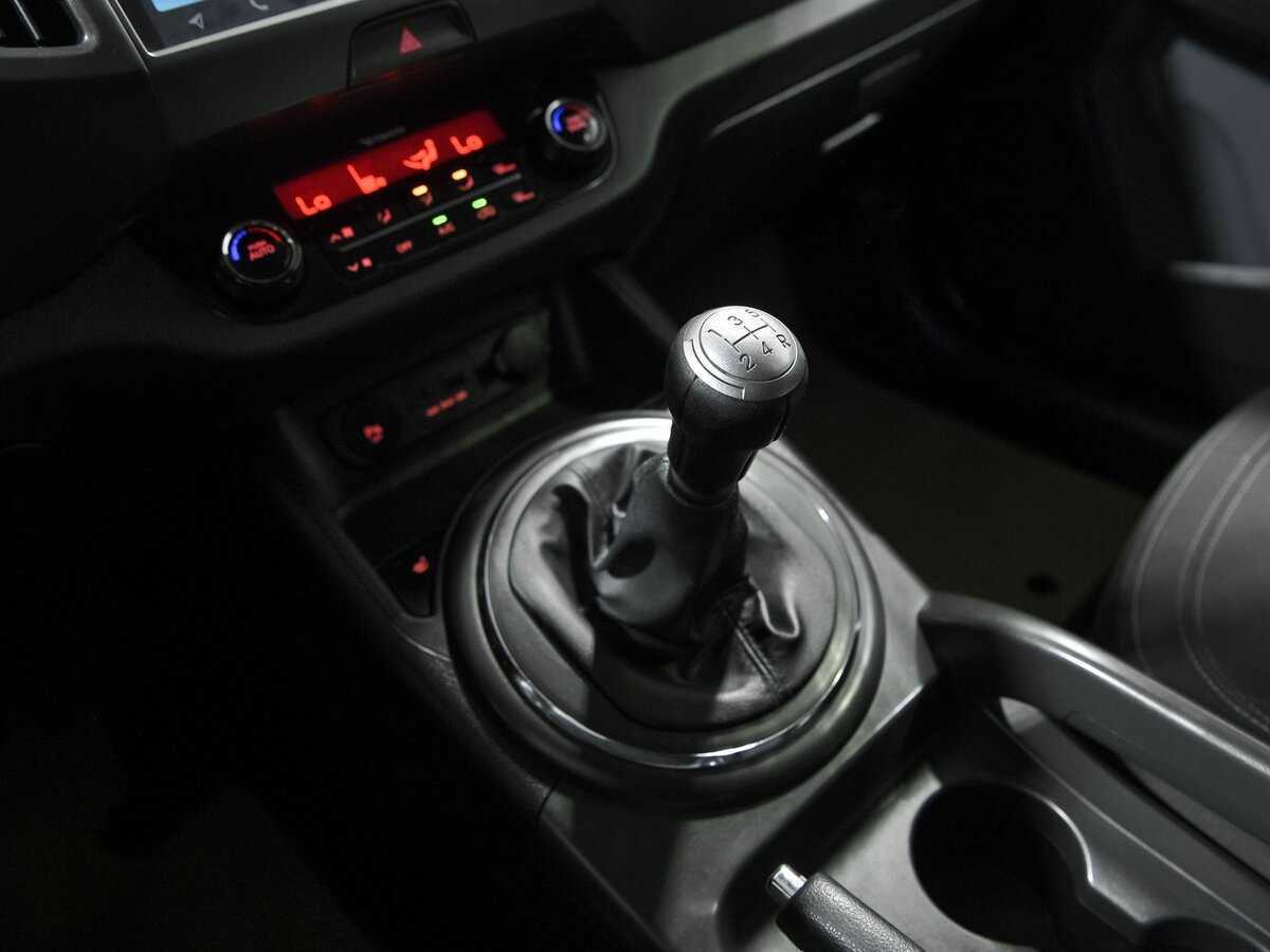Kia Sportage б/у, 2012, Механическая. Фото: #9