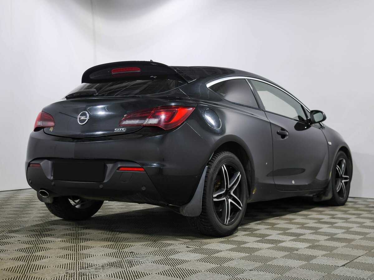 Opel Astra б/у, 2012, Механическая. Фото: #3