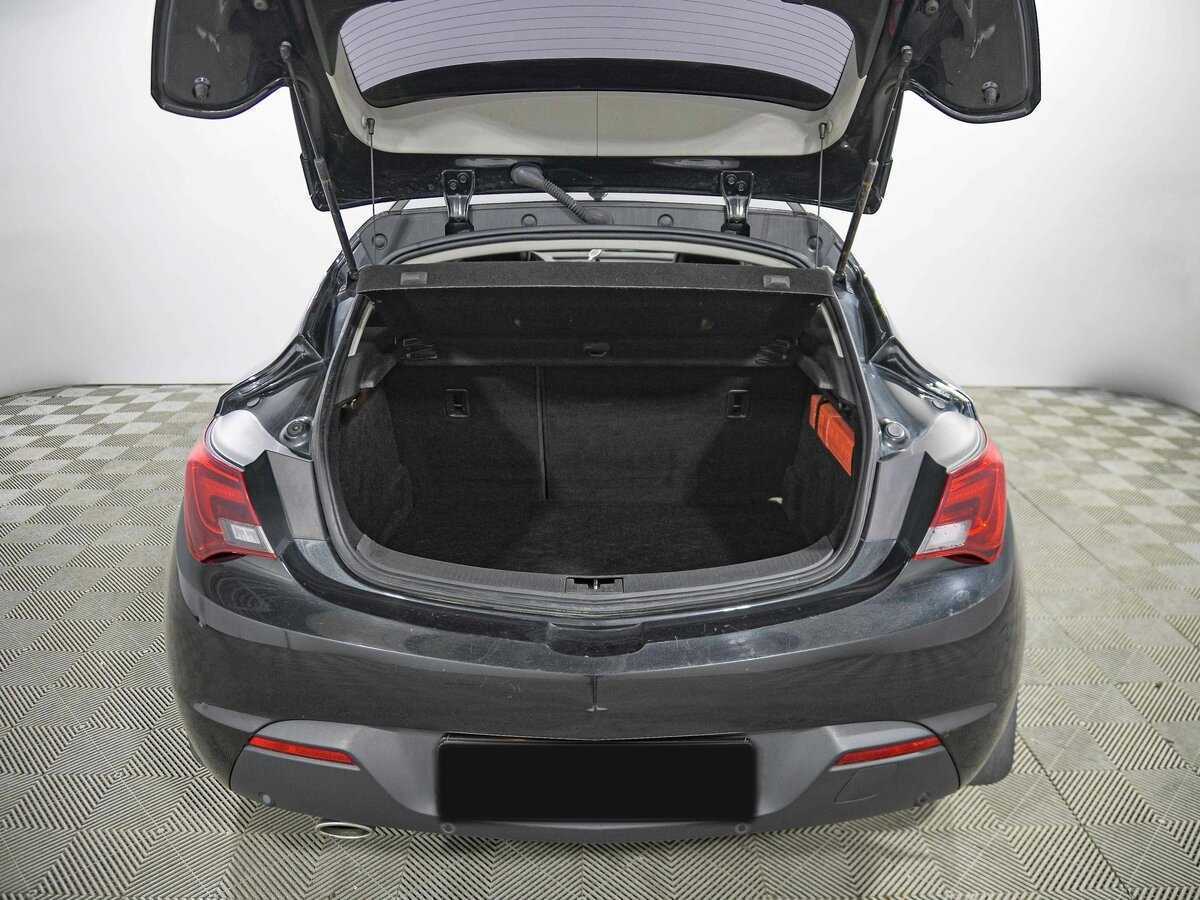 Opel Astra б/у, 2012, Механическая. Фото: #14