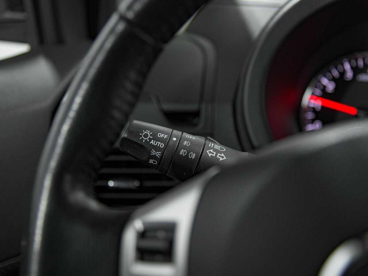 Nissan X-Trail б/у, 2014, Механическая. Фото: #7