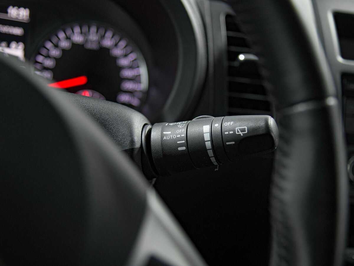 Nissan X-Trail б/у, 2014, Механическая. Фото: #9