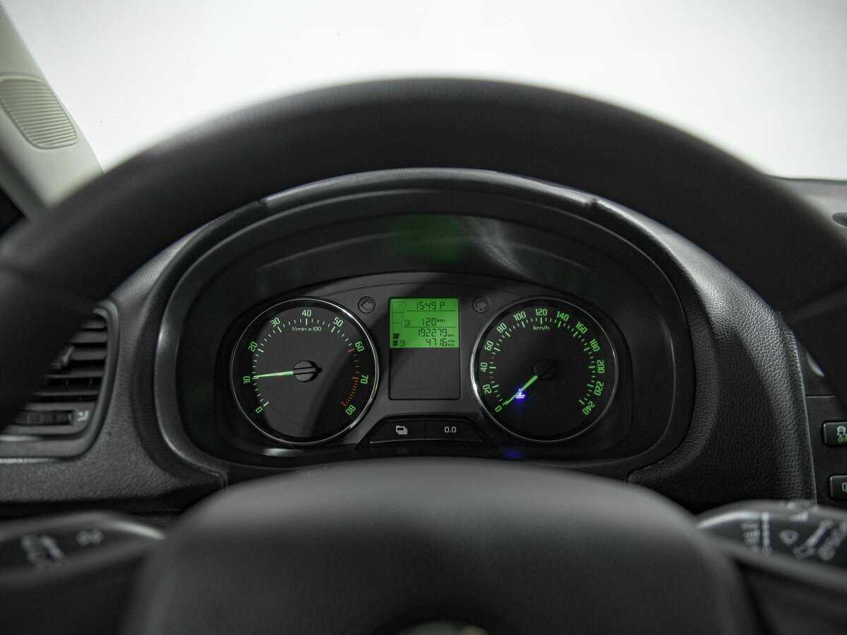 Skoda Fabia б/у, 2013, Автоматическая. Фото: #6