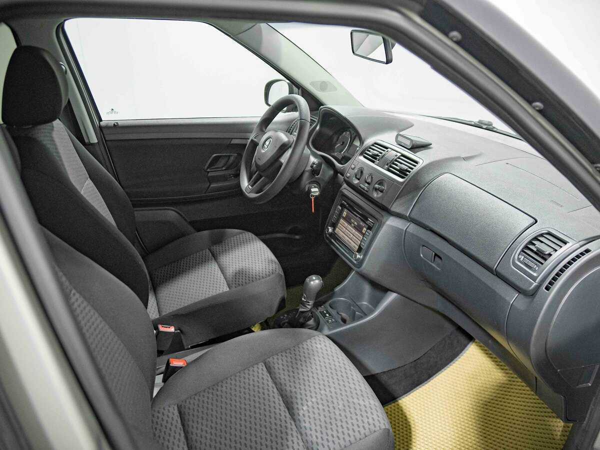 Skoda Fabia б/у, 2013, Автоматическая. Фото: #12