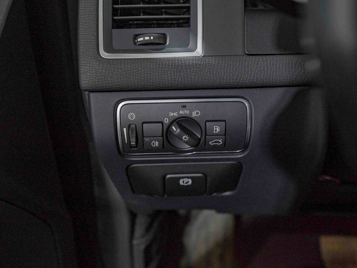 Volvo XC60 б/у, 2015, Автоматическая. Фото: #12