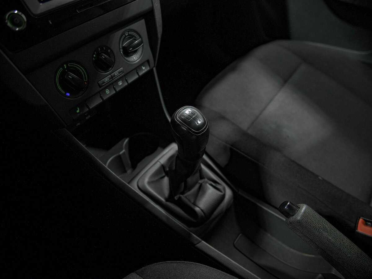 Skoda Rapid б/у, 2016, Механическая. Фото: #9