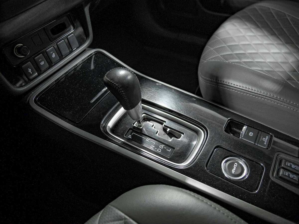 Mitsubishi Outlander б/у, 2018, Вариатор. Фото: #13