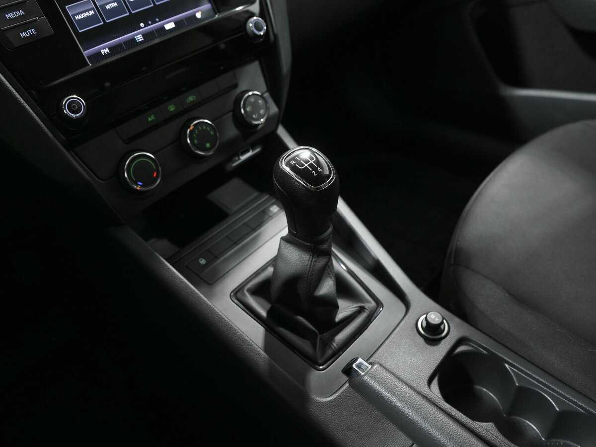 Skoda Octavia б/у, 2018, Механическая. Фото: #8
