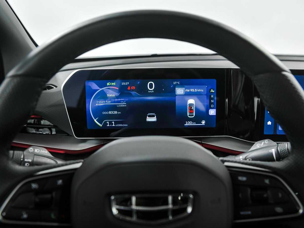 Geely Coolray б/у, 2023, Роботизированная. Фото: #6