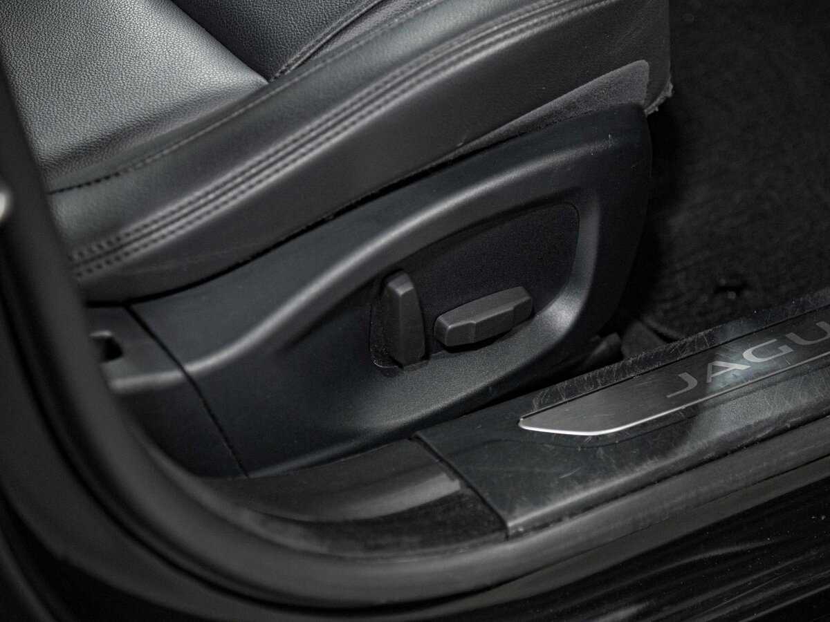 Jaguar XF б/у, 2017, Автоматическая. Фото: #19