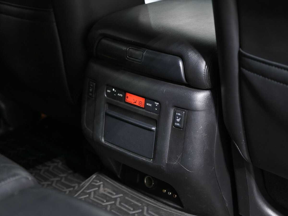 Nissan Patrol б/у, 2012, Автоматическая. Фото: #20