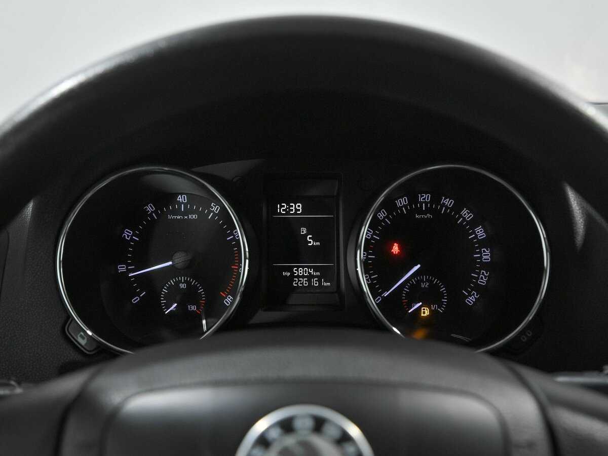 Skoda Yeti б/у, 2012, Механическая. Фото: #6