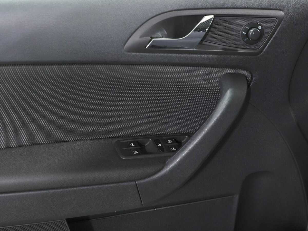 Skoda Yeti б/у, 2012, Механическая. Фото: #14