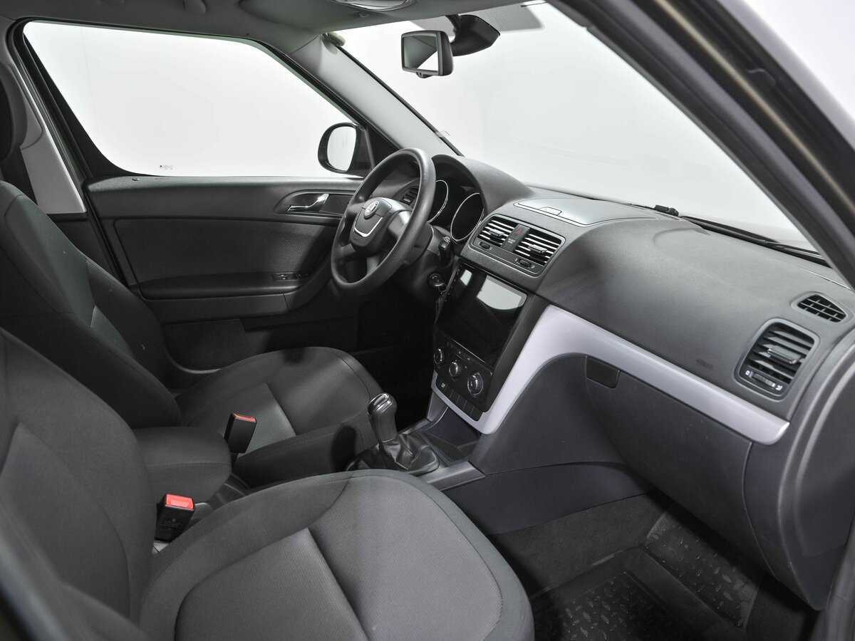 Skoda Yeti б/у, 2012, Механическая. Фото: #16