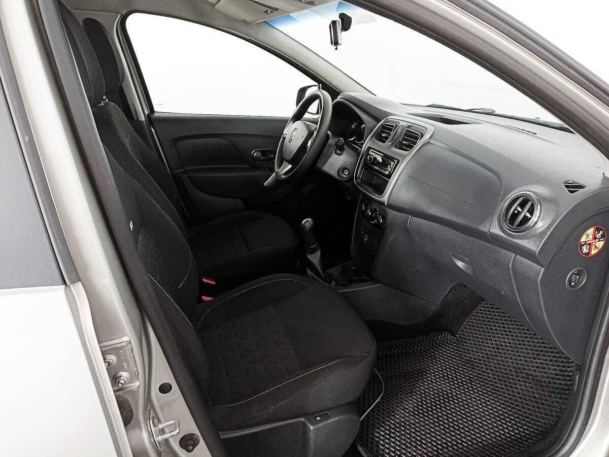 Renault Sandero б/у, 2017, Механическая. Фото: #8