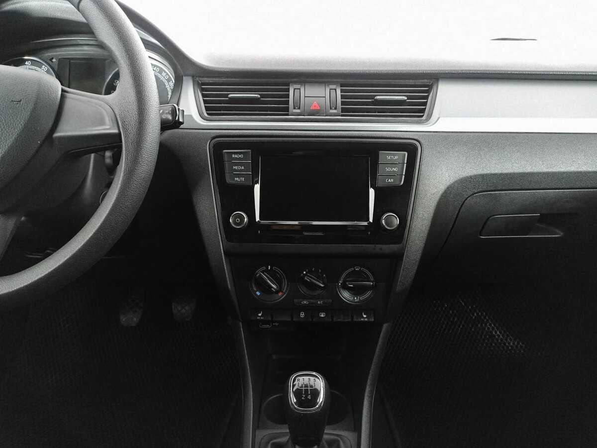 Skoda Rapid б/у, 2018, Механическая. Фото: #12