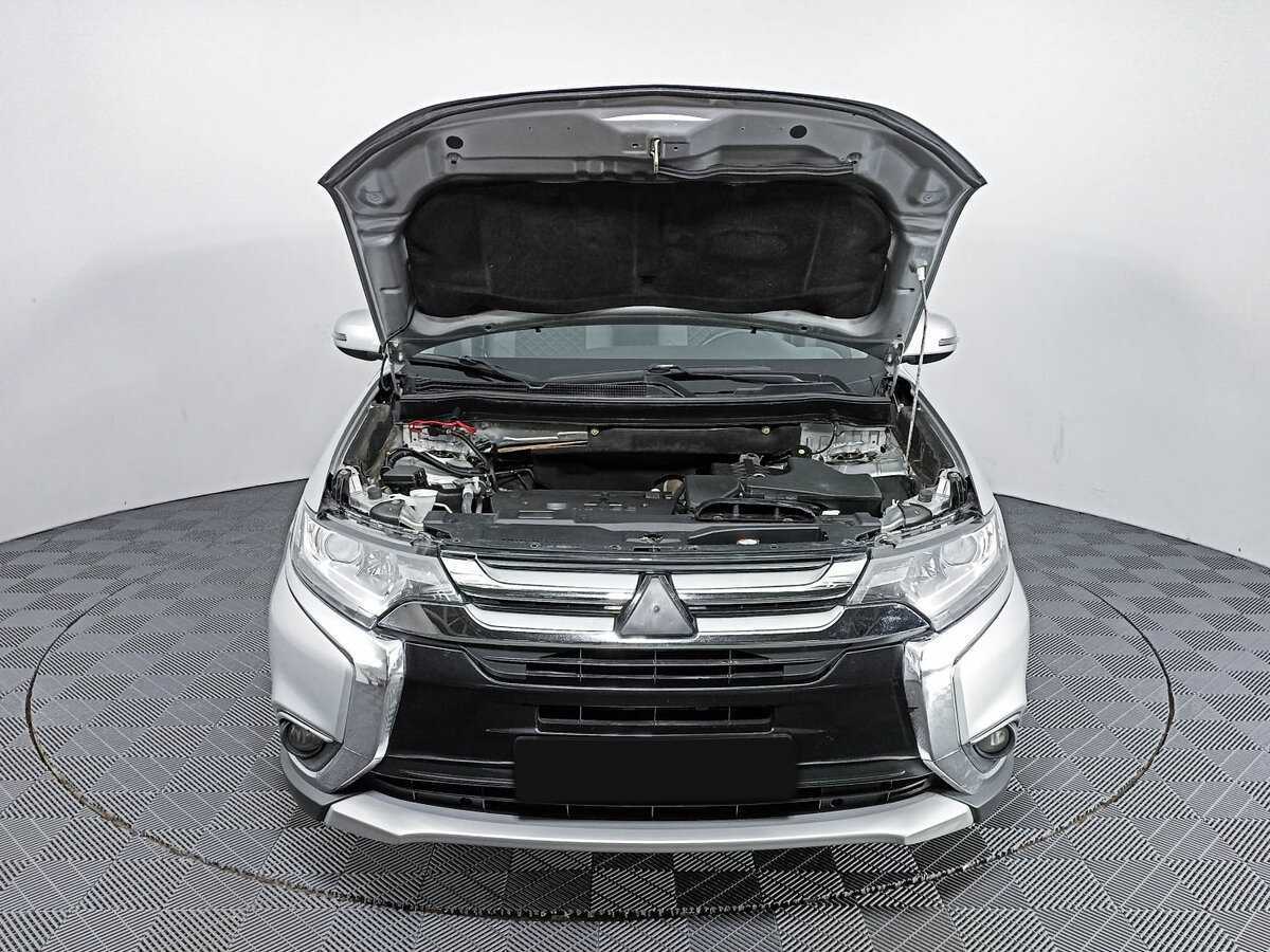 Mitsubishi Outlander б/у, 2018, Вариатор. Фото: #8