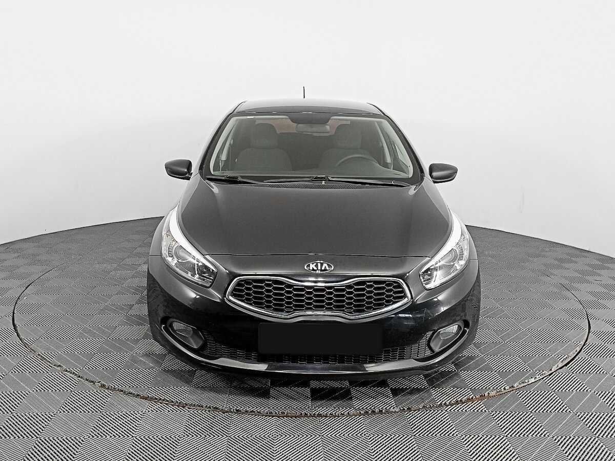 Kia Ceed б/у, 2015, Механическая. Фото: #1