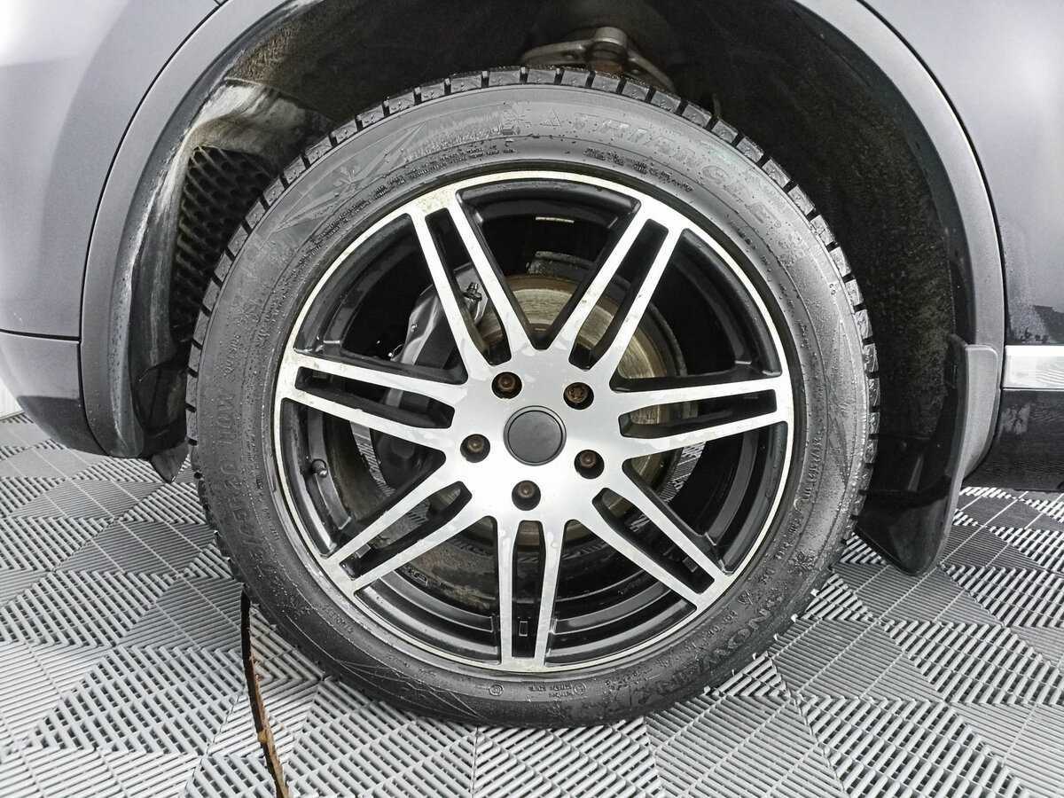 Volkswagen Touareg б/у, 2013, Автоматическая. Фото: #14