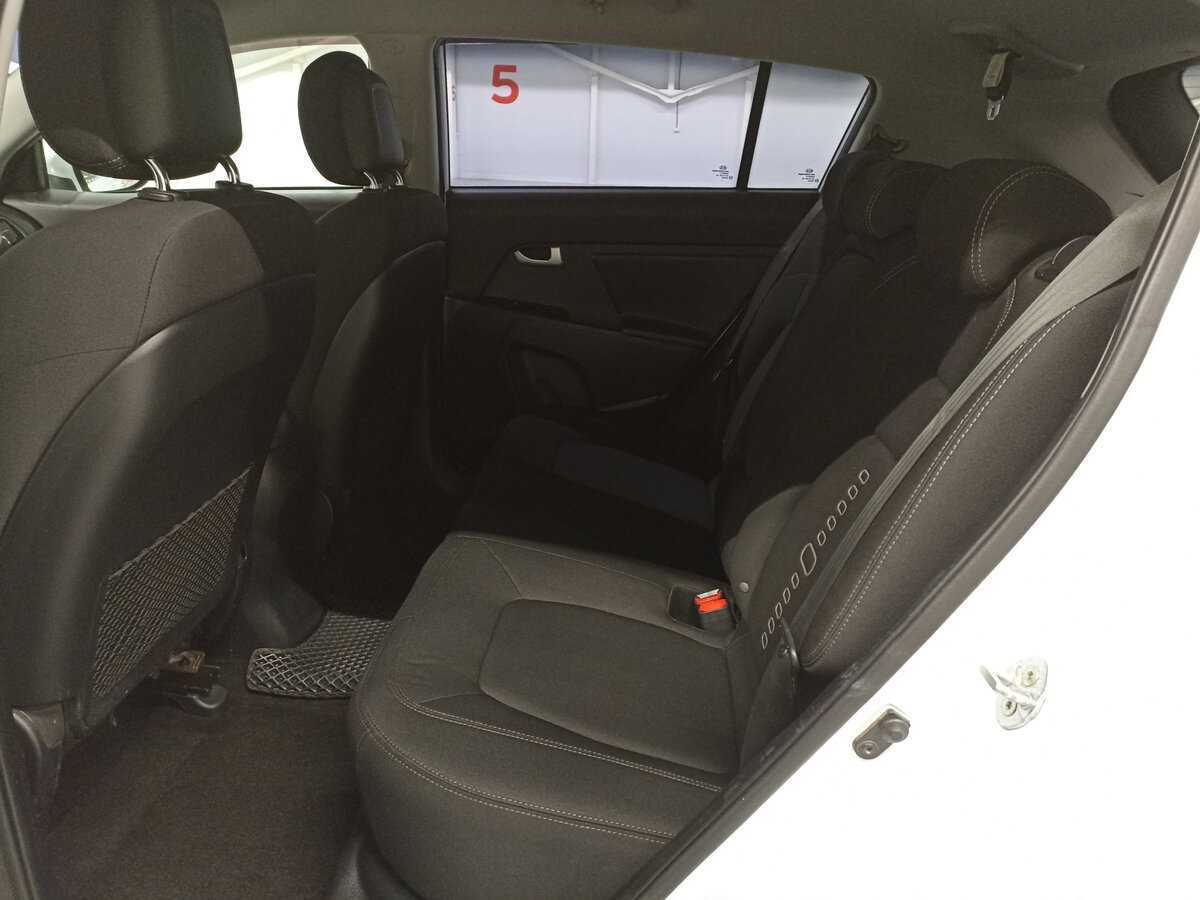 Kia Sportage б/у, 2013, Механическая. Фото: #11