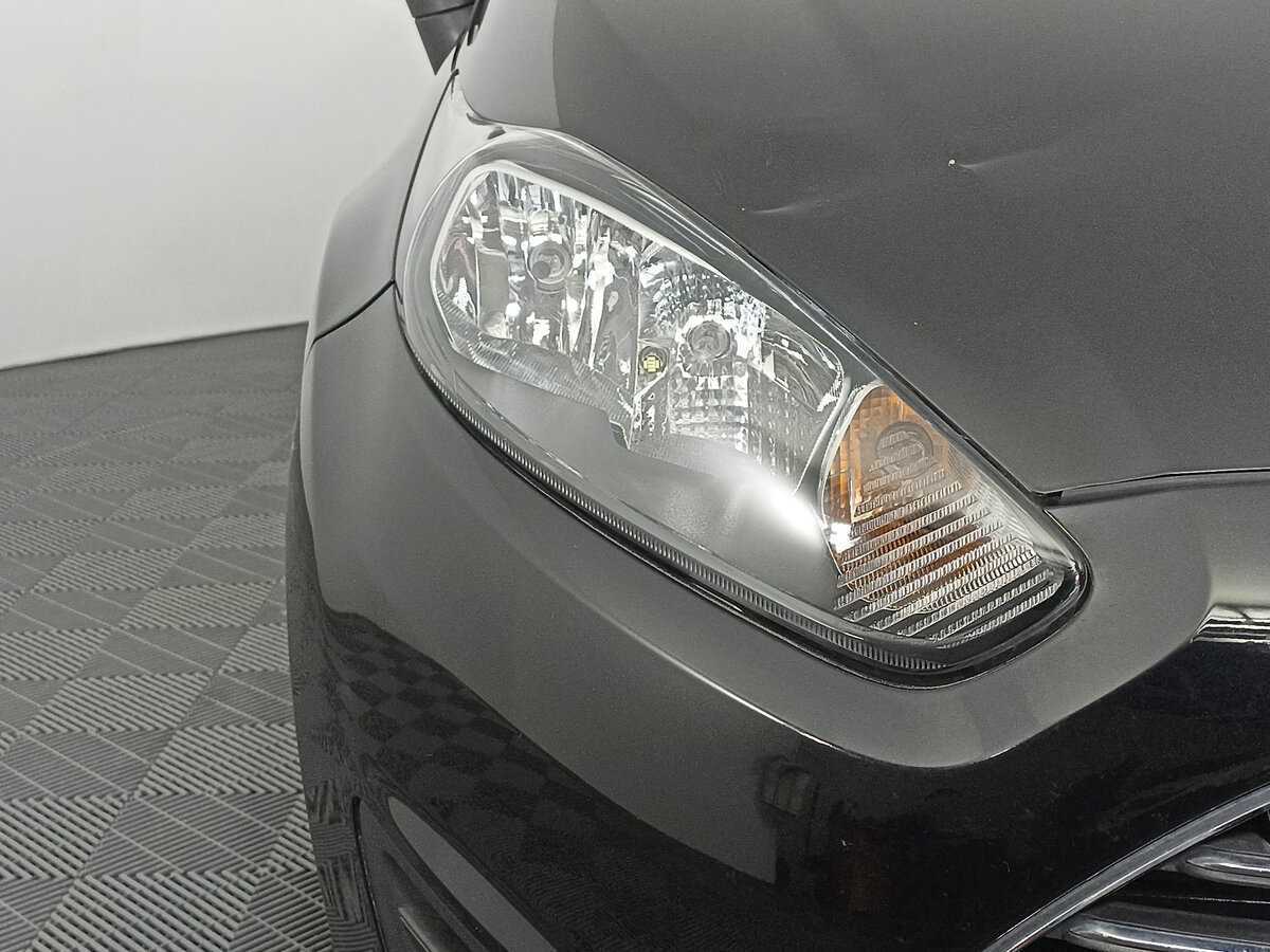 Форд Фиеста б/у, 2015, Механическая. Фото: #16