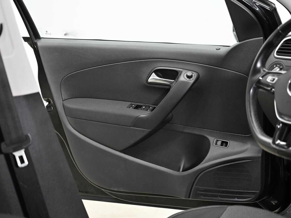 Фольксваген Поло б/у, 2017, Механическая. Фото: #5