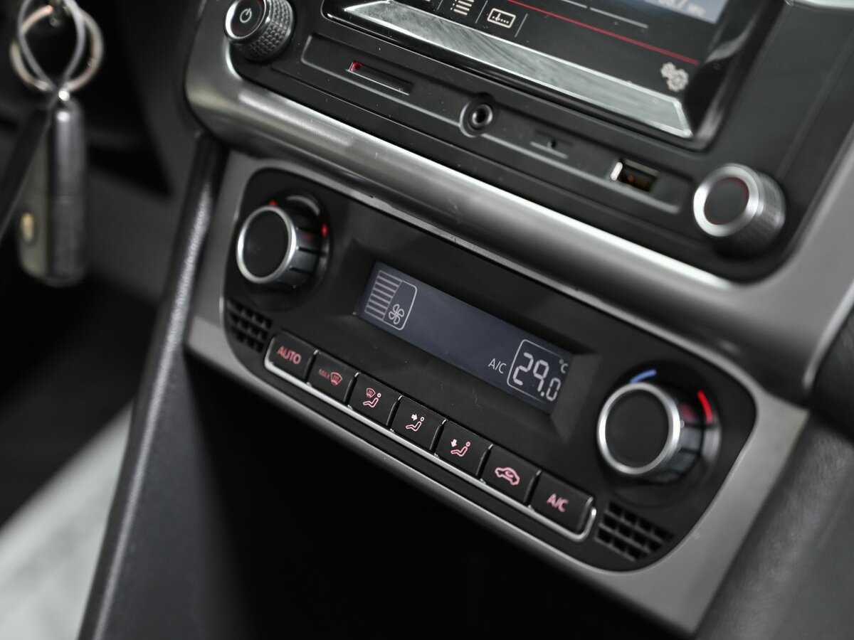 Фольксваген Поло б/у, 2017, Механическая. Фото: #10