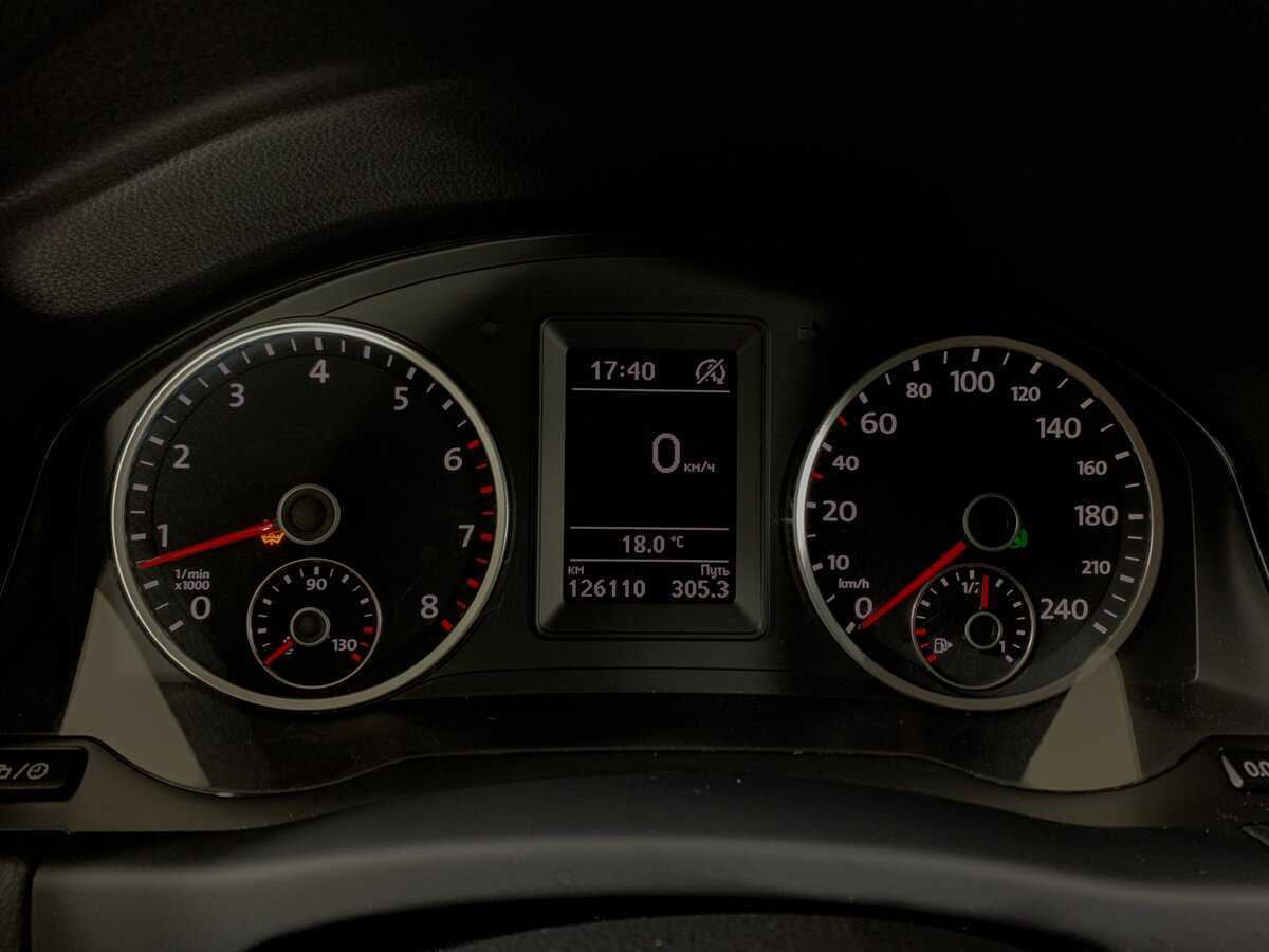 Volkswagen Tiguan б/у, 2014, Роботизированная. Фото: #14