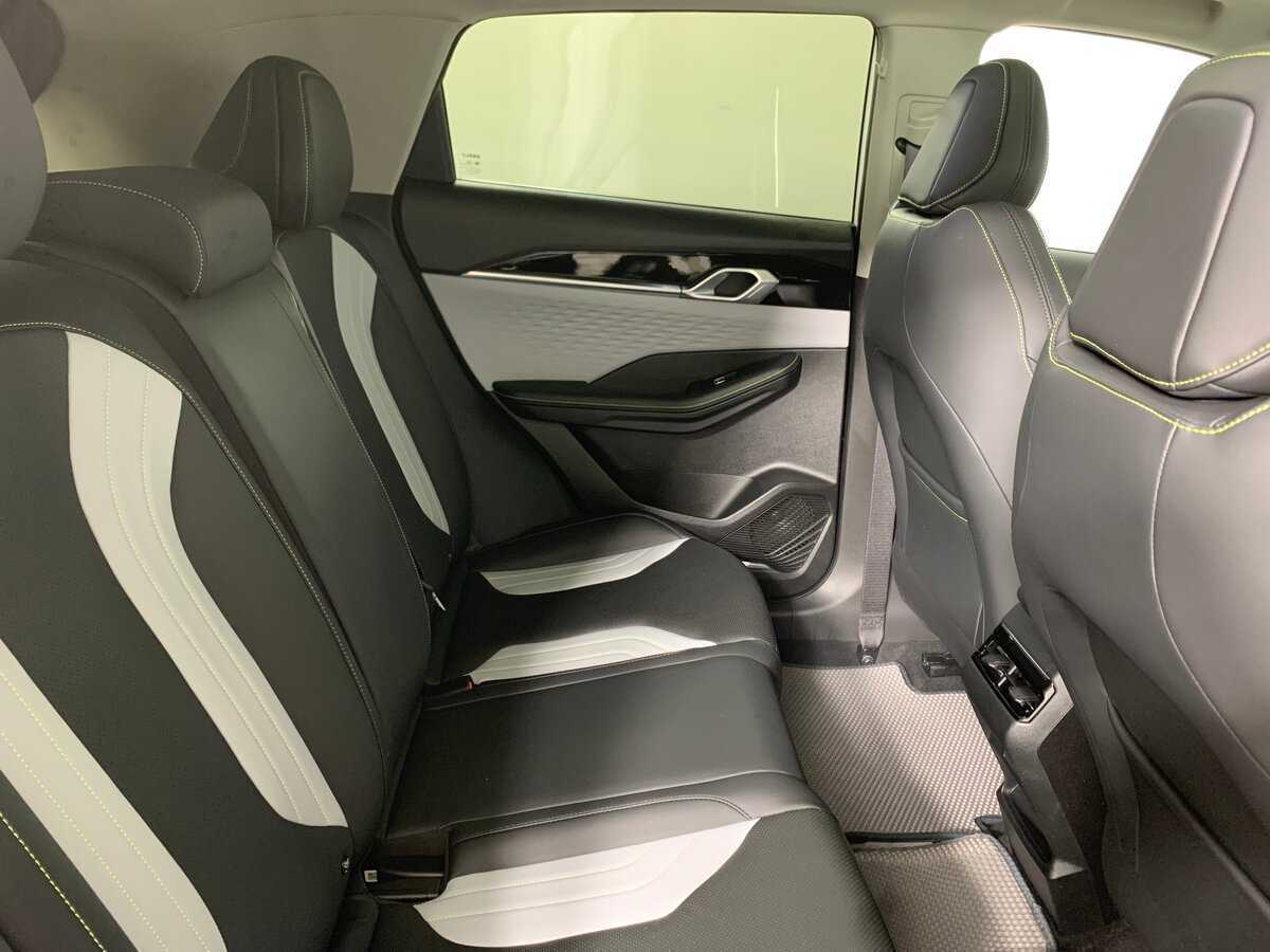 Geely Coolray б/у, 2023, Роботизированная. Фото: #17