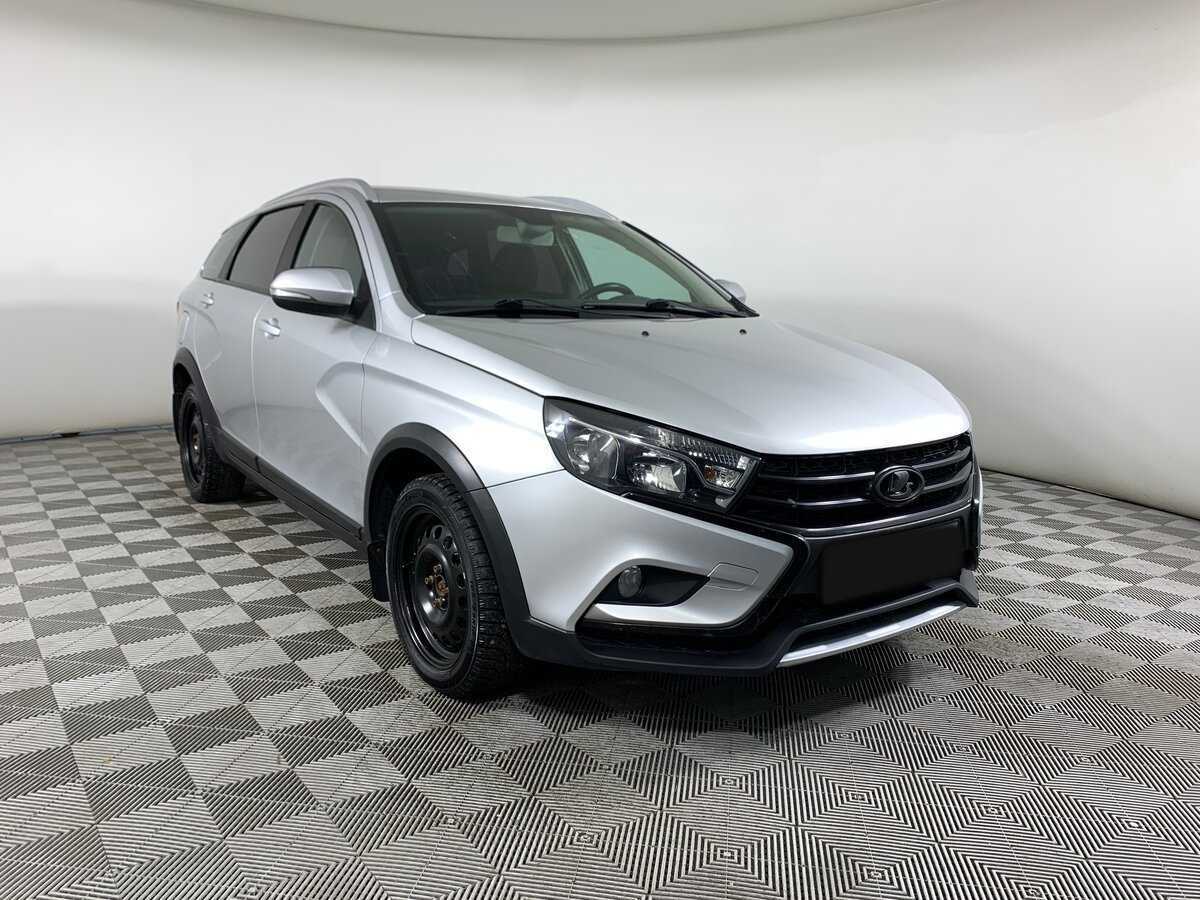 Lada (ВАЗ) Vesta б/у, 2017, Механическая. Фото: #2