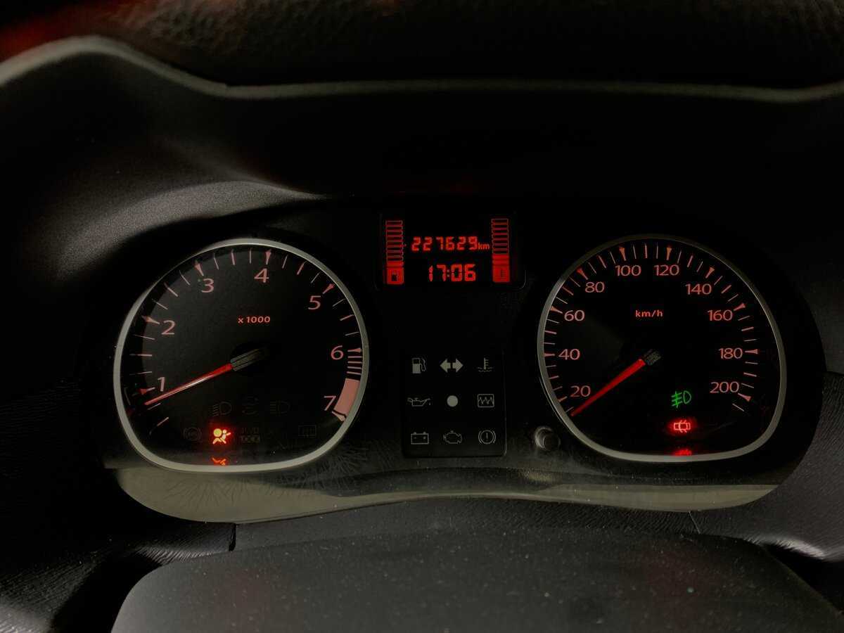 Renault Duster б/у, 2012, Механическая. Фото: #14