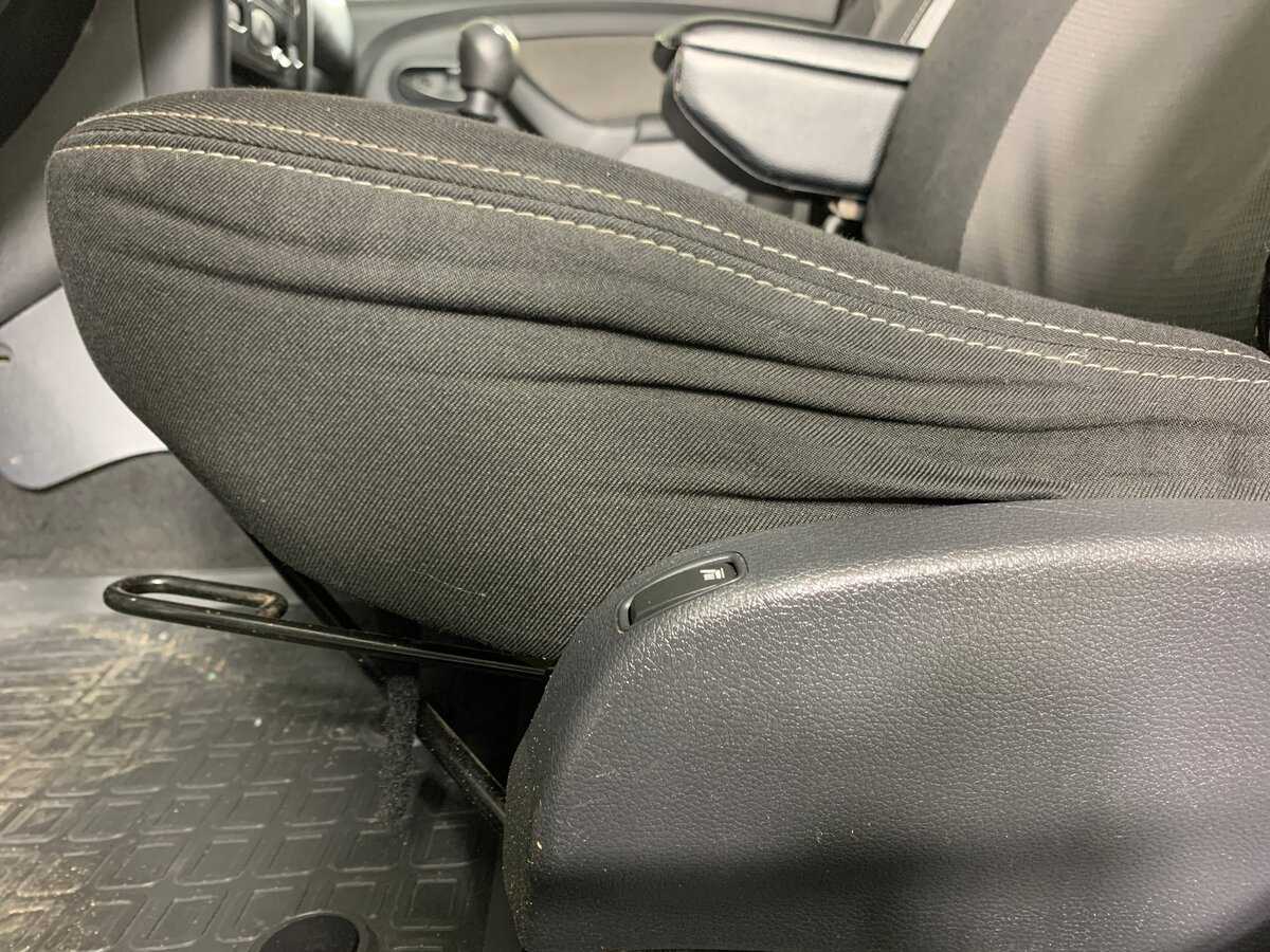 Renault Duster б/у, 2012, Механическая. Фото: #16