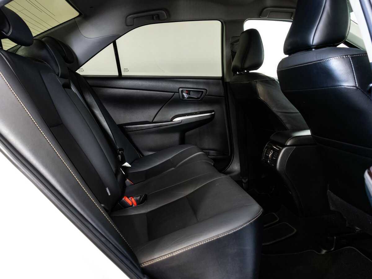 Тойота Камри б/у, 2015, Автоматическая. Фото: #15