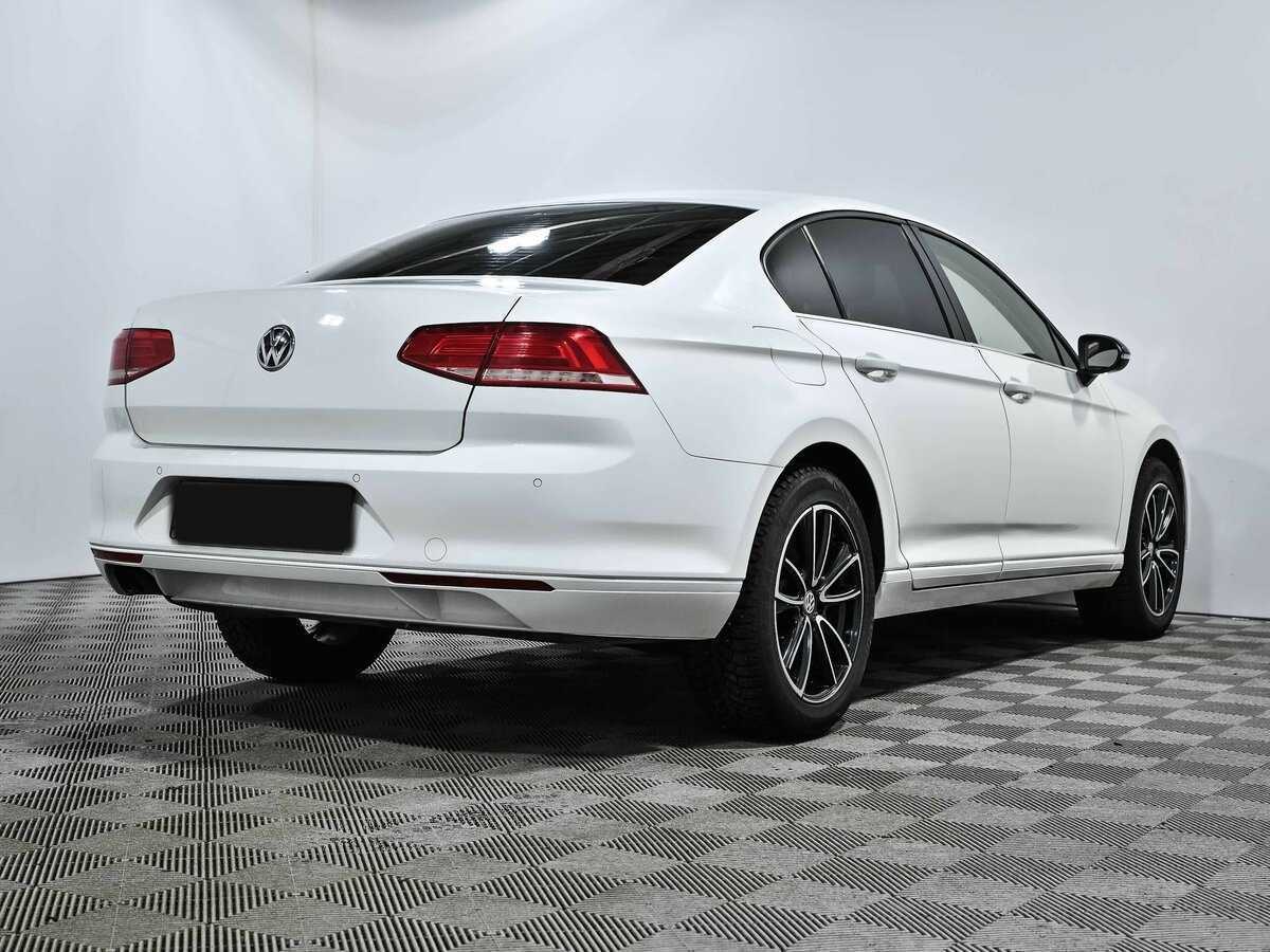 Volkswagen Passat б/у, 2015, Роботизированная. Фото: #3