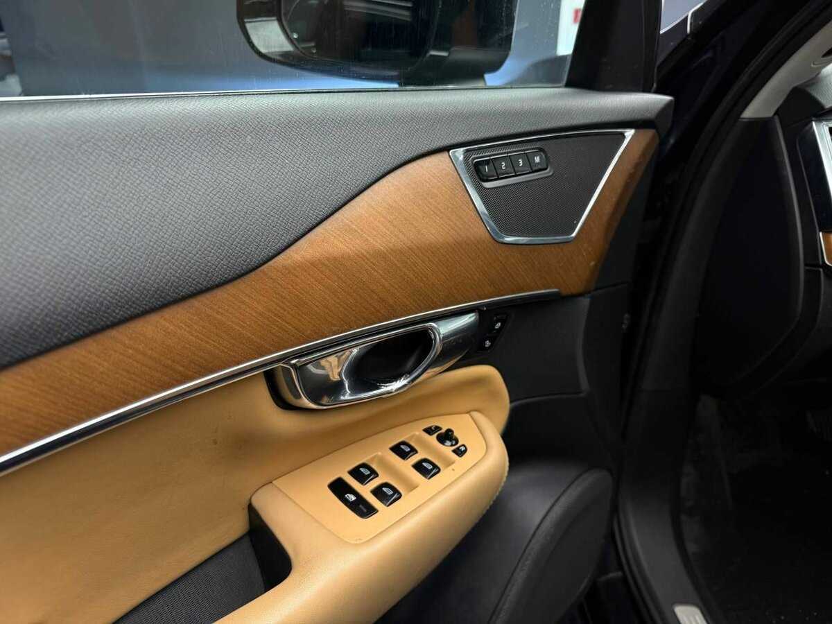 Volvo XC90 б/у, 2015, Автоматическая. Фото: #11