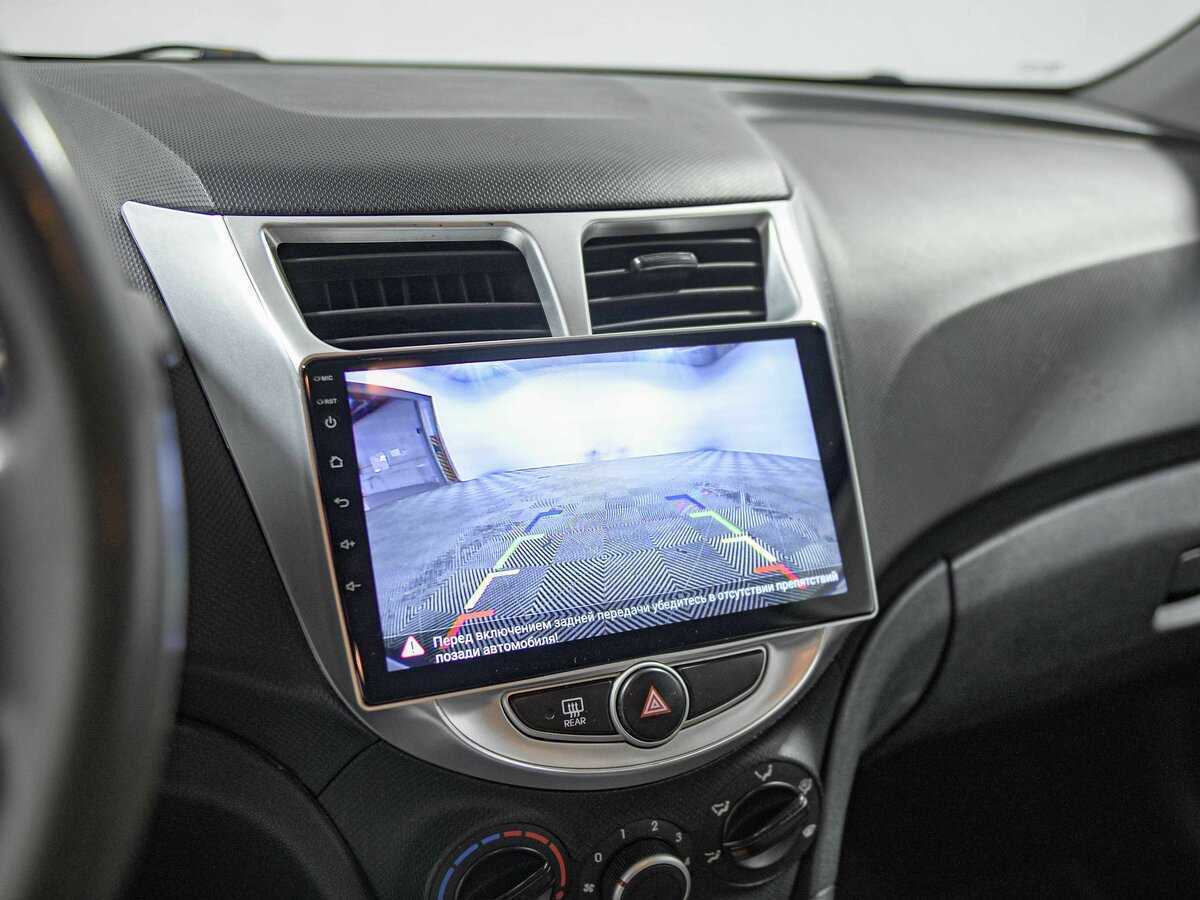 Hyundai Solaris б/у, 2013, Автоматическая. Фото: #9