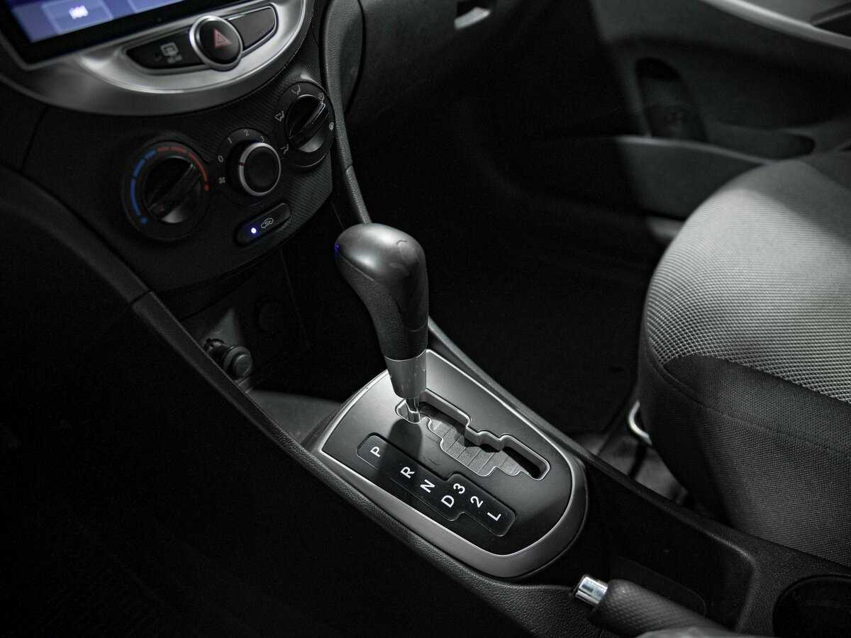 Hyundai Solaris б/у, 2013, Автоматическая. Фото: #10