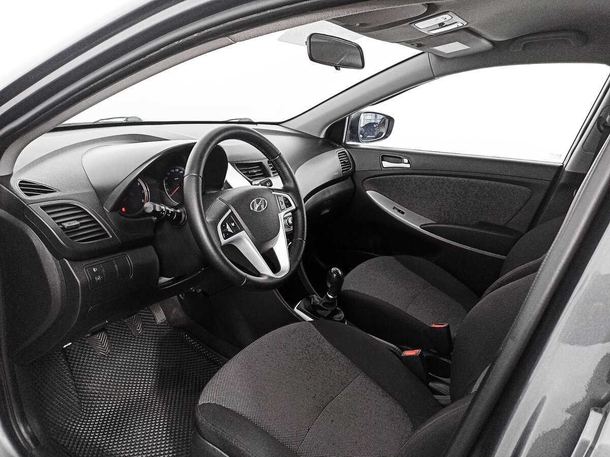 Hyundai Solaris б/у, 2014, Механическая. Фото: #12