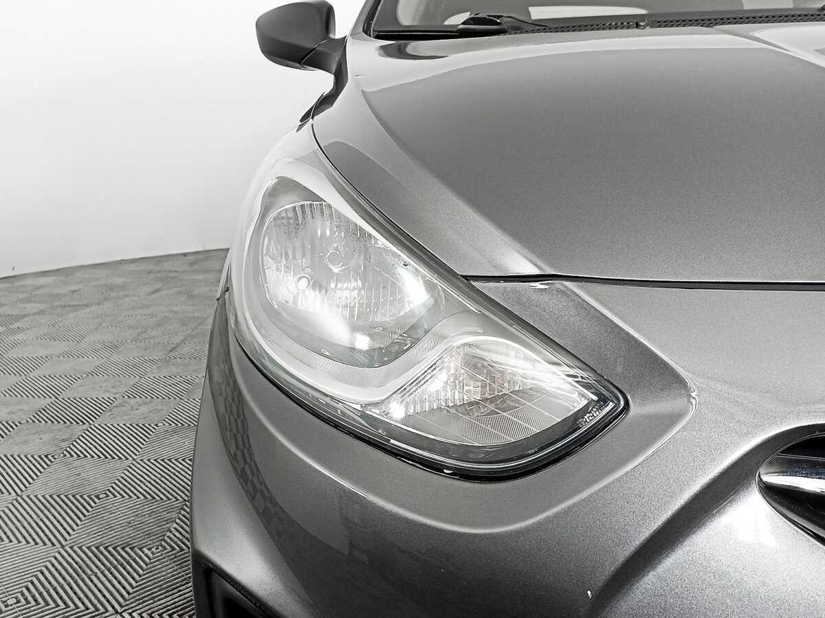 Hyundai Solaris б/у, 2014, Механическая. Фото: #13