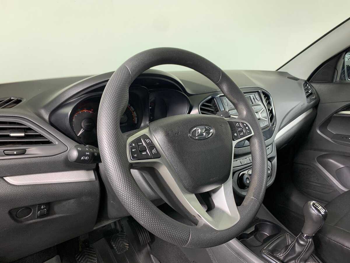 Lada (ВАЗ) Vesta б/у, 2018, Механическая. Фото: #11