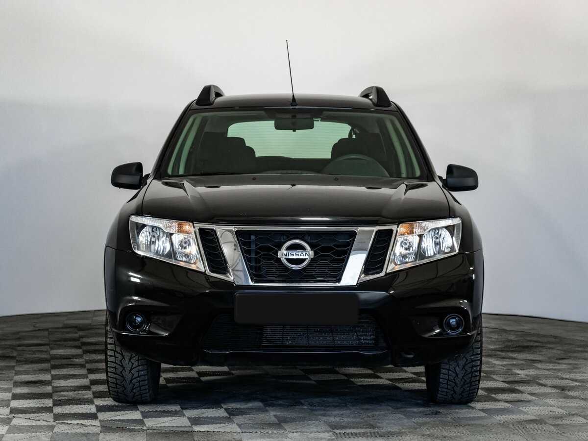 Nissan Terrano б/у, 2018, Механическая. Фото: #1
