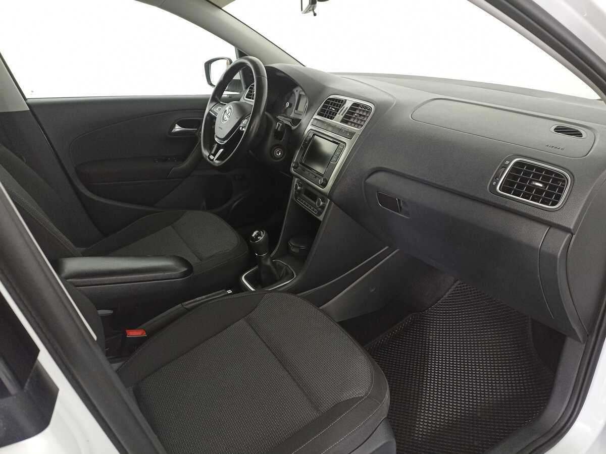Volkswagen Polo б/у, 2017, Механическая. Фото: #10