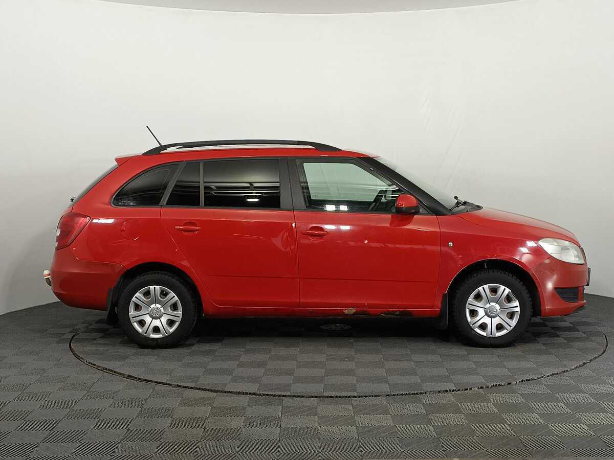 Skoda Fabia б/у, 2014, Механическая. Фото: #3