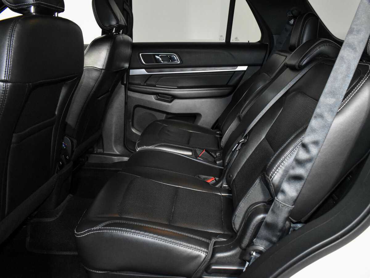 Ford Explorer б/у, 2018, Автоматическая. Фото: #14