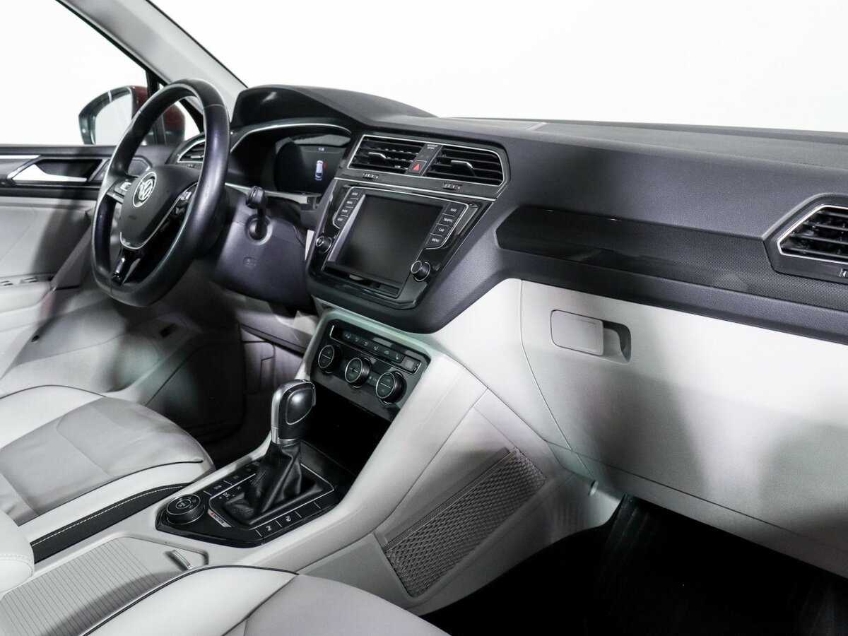 Фольксваген Тигуан б/у, 2016, Роботизированная. Фото: #5