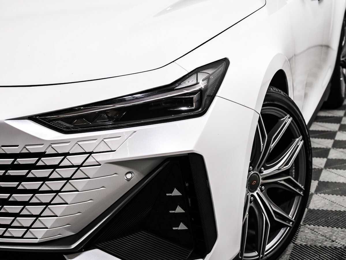 Changan UNI-V б/у, 2023, Роботизированная. Фото: #14