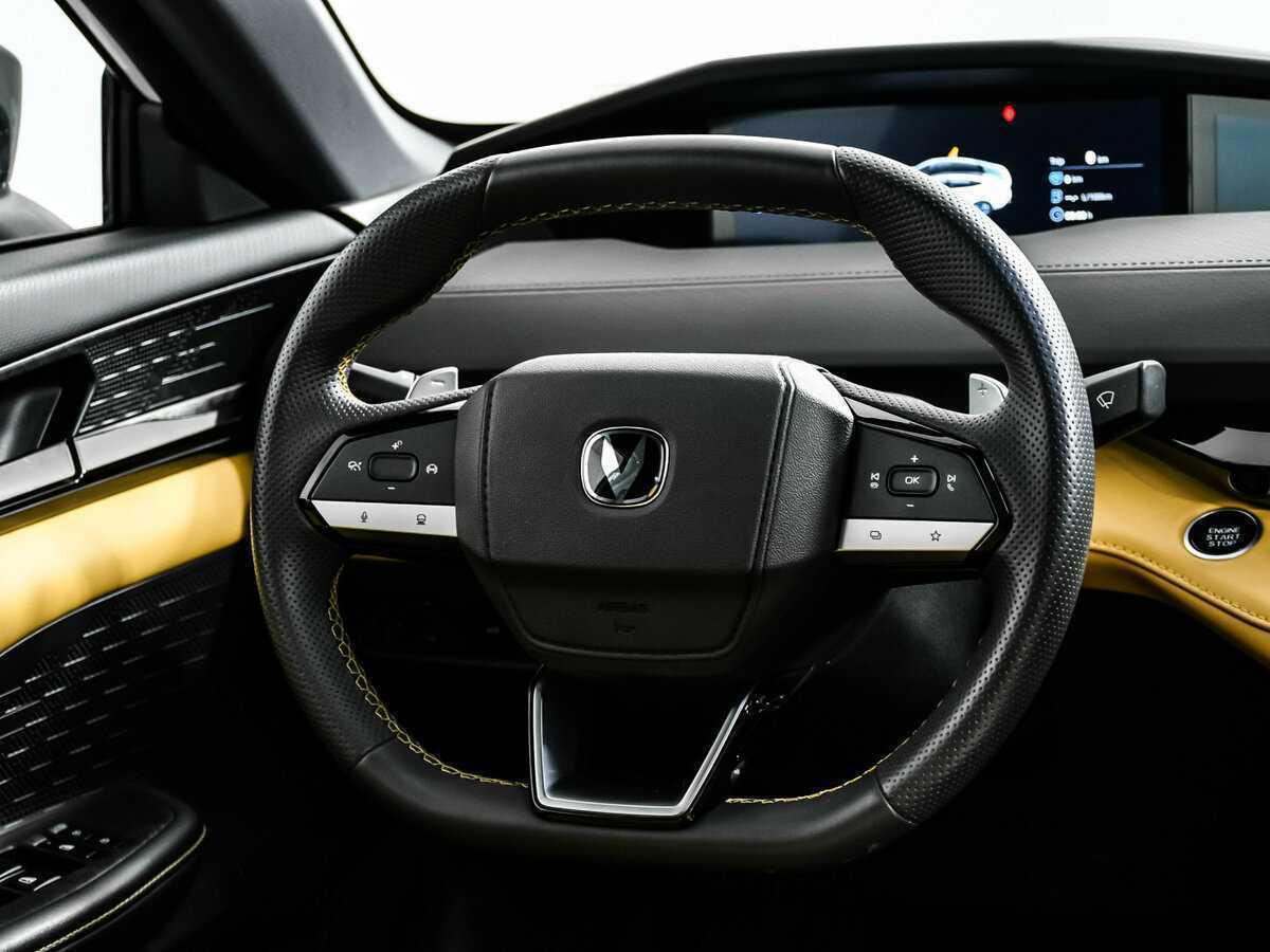 Changan UNI-V б/у, 2023, Роботизированная. Фото: #16