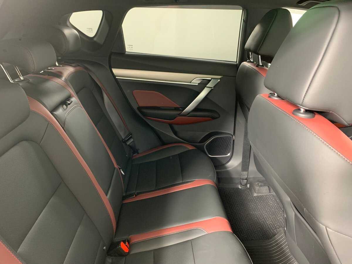 Geely Coolray б/у, 2023, Роботизированная. Фото: #17