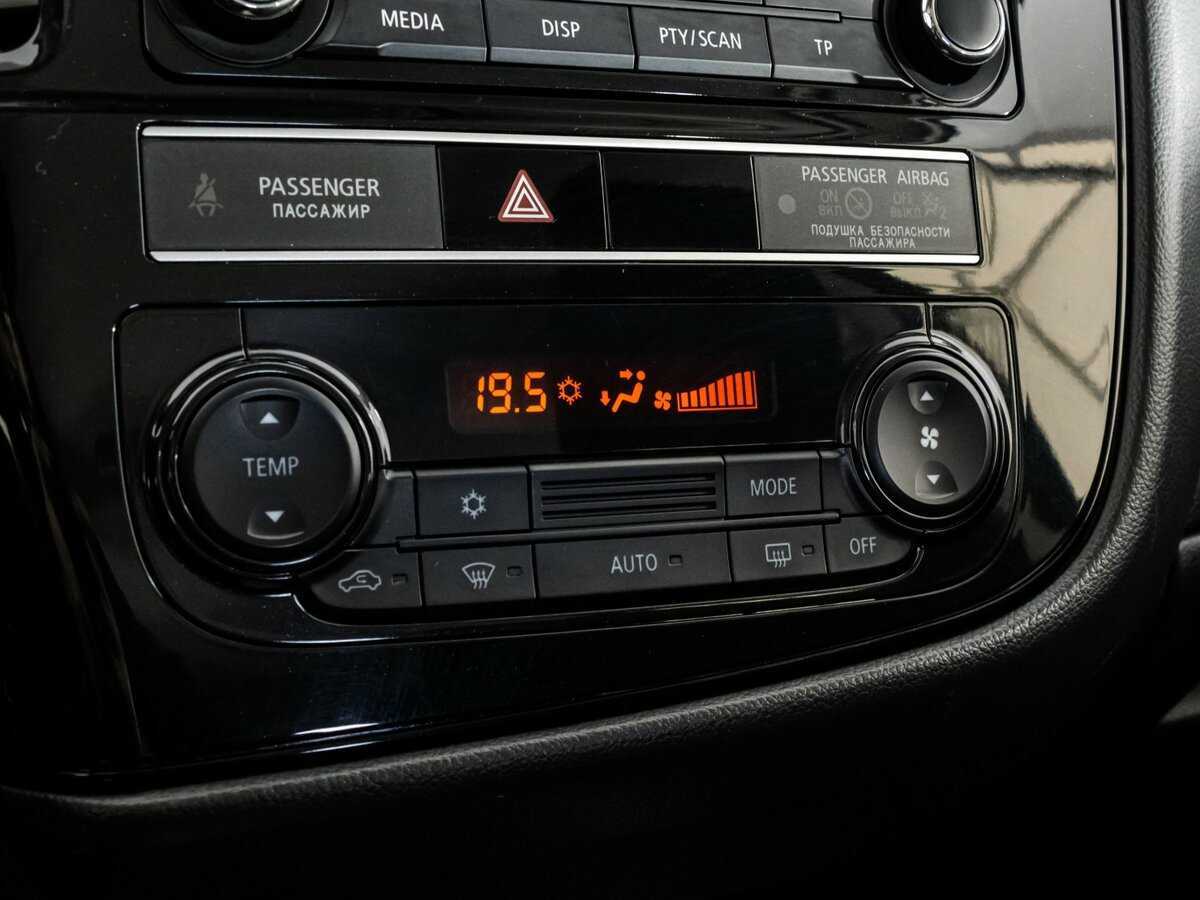 Mitsubishi Outlander б/у, 2018, Вариатор. Фото: #11