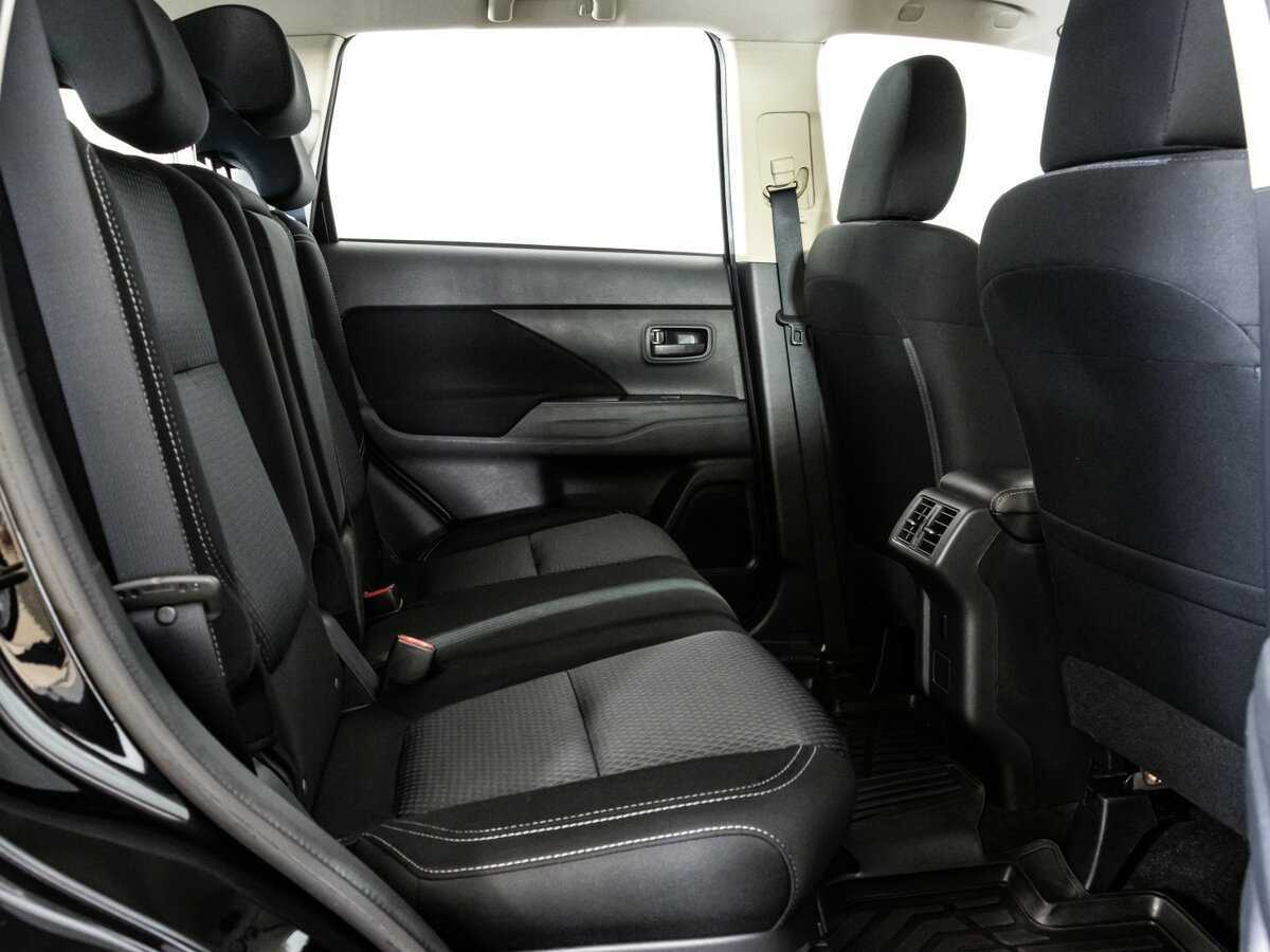 Mitsubishi Outlander б/у, 2018, Вариатор. Фото: #13